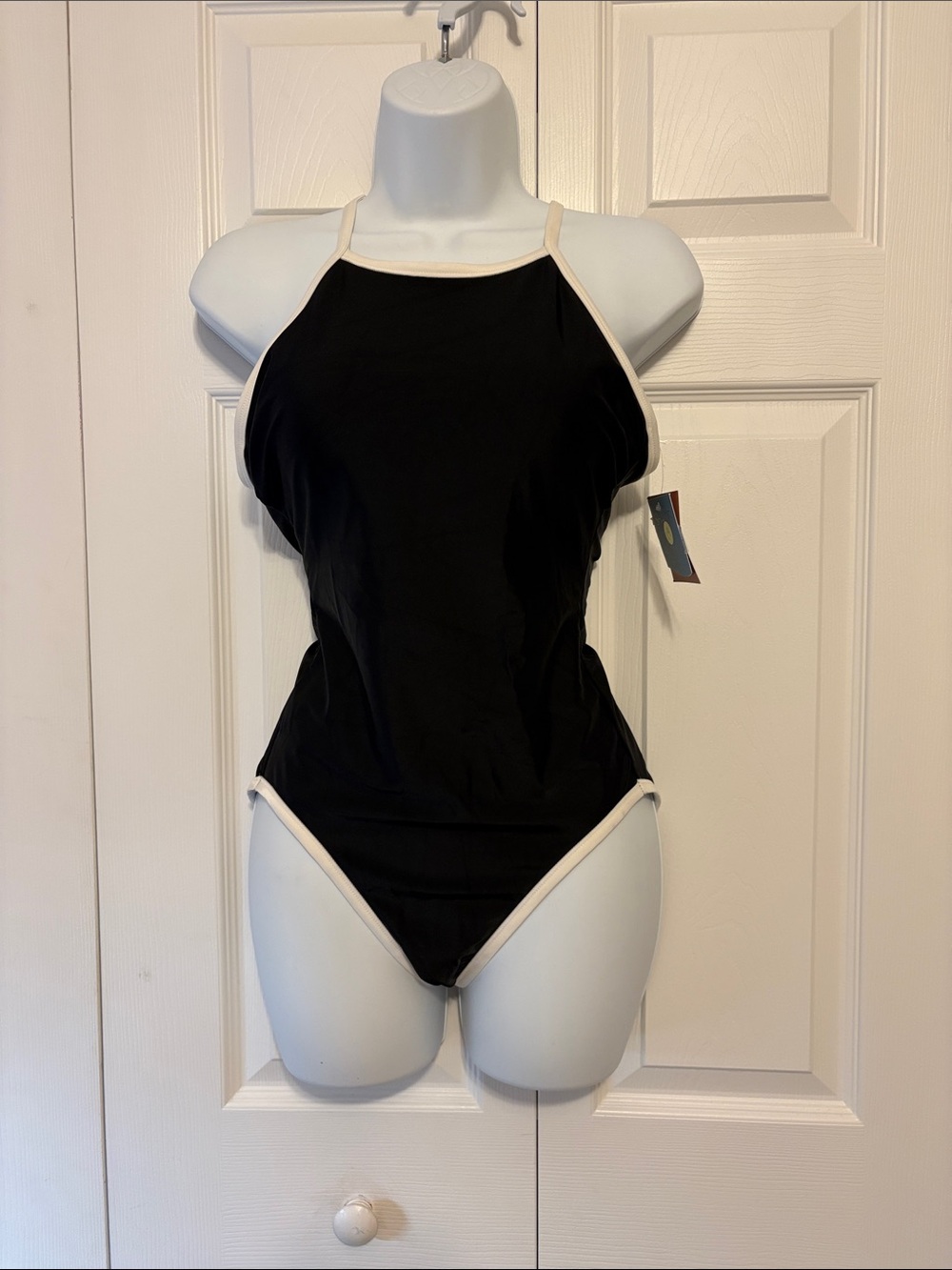 NWT Women's Shade & Shore Black High Neck Crossback Swimsuit S 4-6.